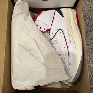 Air Jordan 2 Retro GS - White/Fire Red - Size 6Y